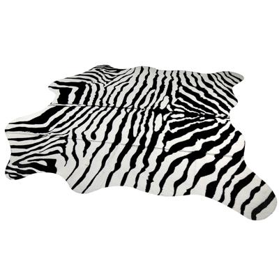 China Eco - Friendly Plush Polyester Animal Print Upholster For Living Room 140*160cm for sale