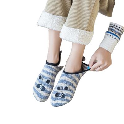 China Cute Color Fashion Winter Thermal Slouchy Floral Floral Viable Ankle Socks For Ladies for sale