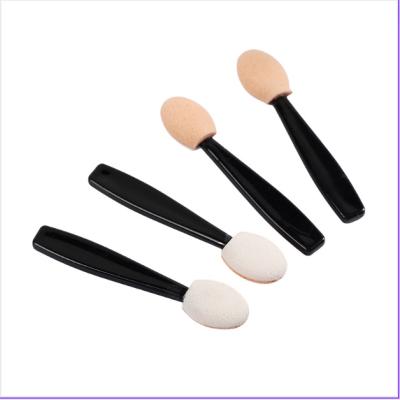 China AIYUN Disposable Factory Accept OEM ODM Professional Disposable Eyeshadow Brush Double Sided Sponge Slant Makeup Applicator Oval Eyeshadow A for sale