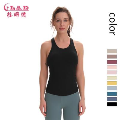 China Customized Soft Seamless Fitness Breathable Nylon Four Way Stretch Running Solid Fitness Women Yoga Suit for sale