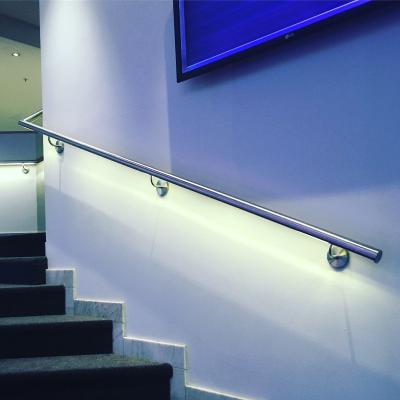 China Best Quality Modern Stainless Steel Wall Railing With IP75 Led Strip for sale