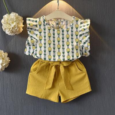 China Summer Comfortable Two Piece Suit Fashion Breathble Small Flight Sleeve Printed Top Soft Shorts Girls Clothing Set for sale