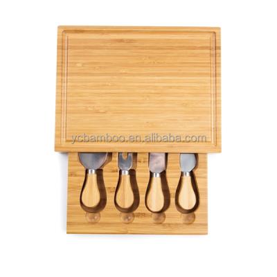 China Durable Sustainable Bamboo Fashion Cheese Board With Knife Set for sale