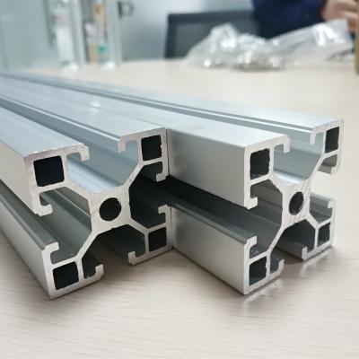 China Kaltbezogene Aluminiumersatzteile anodisieren t-Schlitz verdrängten Rahmen-Profil-langlebiges Gut zu verkaufen