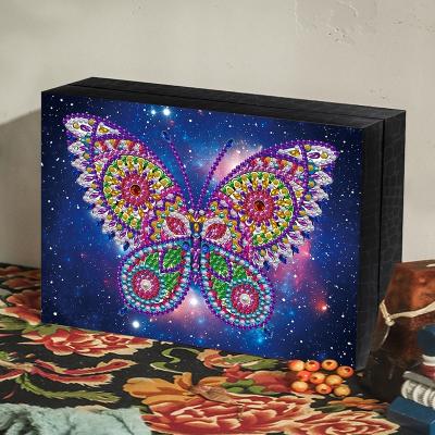 China New Classic/Postmodern Special Shaped Decorative Organizer Case Gifts DIY Diamond Painting Resin Jewelry Box Containers Desktop Butterfly Craft Storage for sale