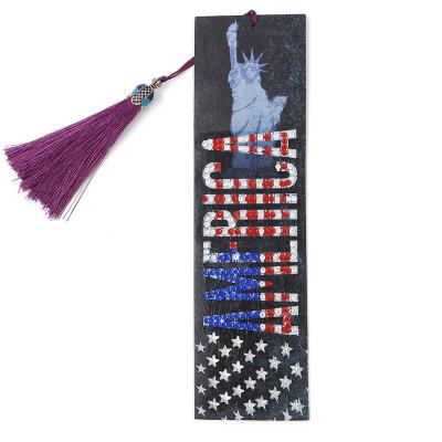 China New Classic/Postmodern 5D Rhinestone Diamond Painting Bookmarks American Style PU Leather Art Bookmarks With Tassel for sale