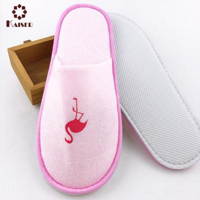 China Disposable Terry Hotel Closed Toe Spa Guest Toweling Slippers for sale