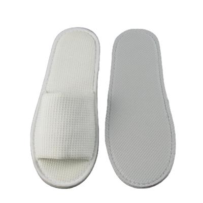 China Lightweight White Open Toe Hotel Waffle Non Slip Spa Slippers for sale