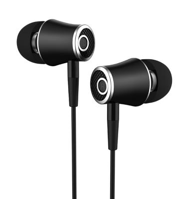 China 2021 Hot Selling Amazon In-ear Mobile Bass Remote Wired Headphones For Music for sale