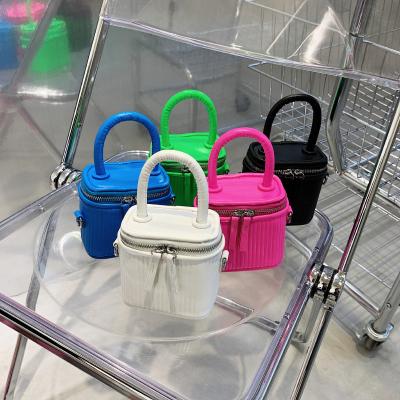 China 2023 Cute Candy Purse Newcomer Music Small Color Fashion Mini Bucket Purse Neon Smart Fashionable Girls Bag for sale