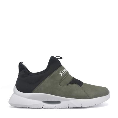 China Newest Breathable Fashion Sporty Slip On Zapatos Hombre Sneakers For Men for sale