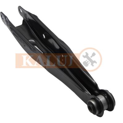 Cina 48740-30120 48740-30130 To-yota Crown Mark X braccio di sospensione posteriore in vendita