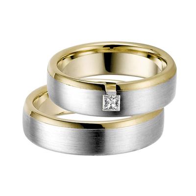 China Unique Design 2019 Stainless Steel Silver And Gold Diamond Wedding Couple Rings for sale