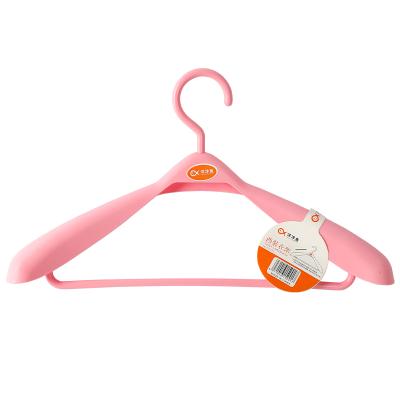 China Modern wholesale product white and pink plastic coat shoulder wide suit hanger for drying clothes for sale