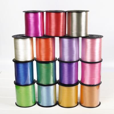 China Solid Gift Wrapping Customized Colors Christmas Crimped Ribbon Spool Curling Roll for sale