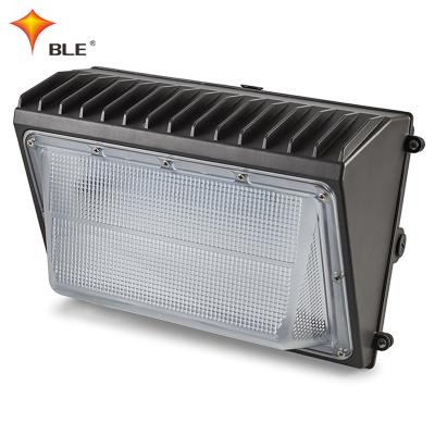 China Commercial Industrial Outdoor Decorative Wall Pack ip65 Residential Wallpack 5 Years Warranty Led Light for sale