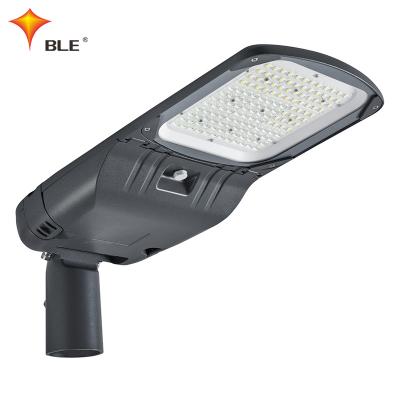 China Outdoor IP66 ROAD Street Light North America LED Road Light 150W LED Shoe Box Light for sale