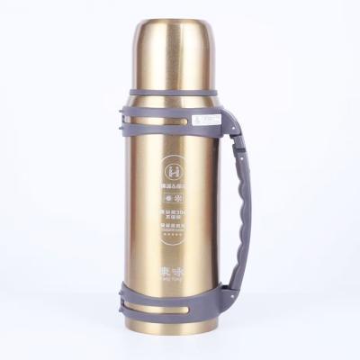 China High Quality Viable Yellow Vacuum Flask Camping Travel Pot 1600ML Capacity Thermos Bottle 304 Stainless Steel Portable Water Bottle for sale