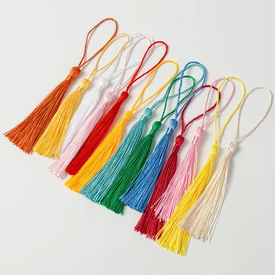 China Chinese mobile phone knot fan tassel hanging props soft elegant handmade silky lantern party polyester tassel for sale