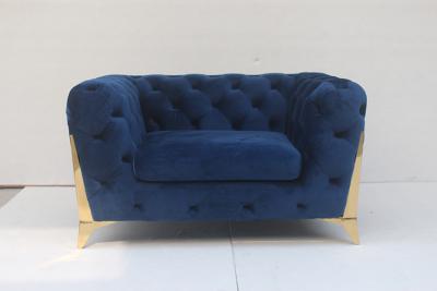 China 245cm Lengte Marineblauw 3 Seater Fluweel Chesterfield Sofa For Villa Te koop