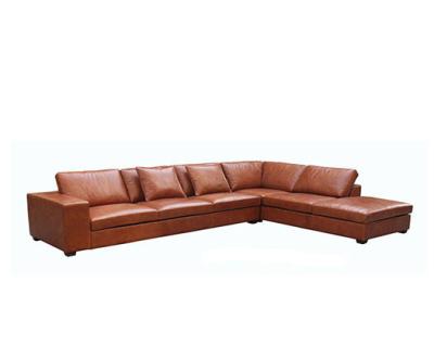 China Vintage Genuine Brown Leather Sectional Sofa Couches With Wooden Legs Te koop