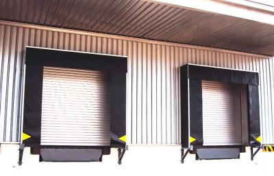 China Durable Loading Dock Door Seals And Shelters For Industry With Warning Stripe for sale