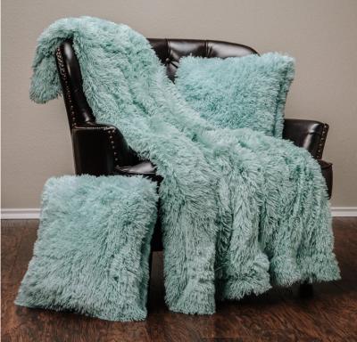 China Wholesale Disposable Fuzzy Fur Faux Fur Warm Stylish Comfortable With Fluffy Sherpa Microfiber Throw Blanket for sale