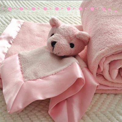 China Anti-pilling cobijas bebes Para bebes al mayoreo satin baby mink blanket with toy for sale