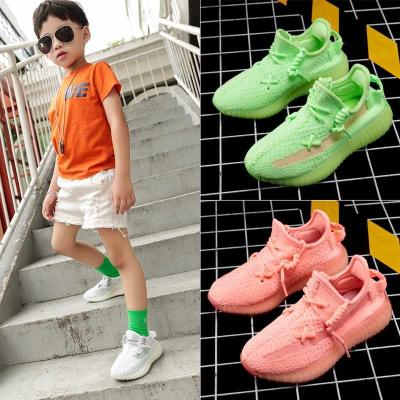 China Hot Sale Yeezy For Kids Sneakers Fashion Kid Breathable Casual Walking Sneakers Lightweight Breathable Shoes Tx19 for sale