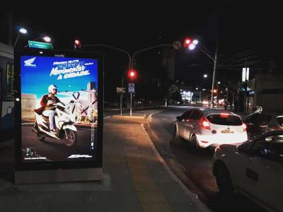 China Aangepaste 2500nits 43 duim het openluchtlcd digitale signage lcd reclamescherm voor gasstatio Te koop