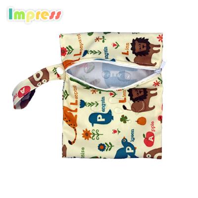 China Reusable Polyester Baby Diaper Bag Zipper Wet Bag For Cloth Diaper for sale