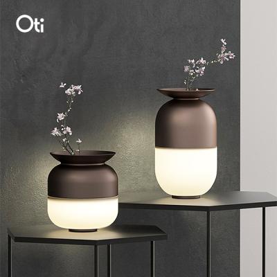 China Modern Design Creative Home Decor 9W LED Modern Desk Table Light 2020 for sale