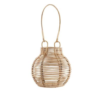 China Home Decoration SWT Handcrafted Rattan Lanterns For Decoration for sale