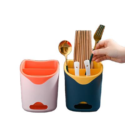 China Plastic Kitchen Storage Spoon Fork Chopsticks Storage Drain Rack Eco-Friendly Sustainable Rack Holder for sale