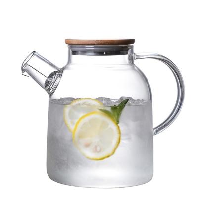 China Viable Modern Handmade Heat Resistant Glass Water Jug Carafe Pitcher Jug For Hot/Cold Water for sale