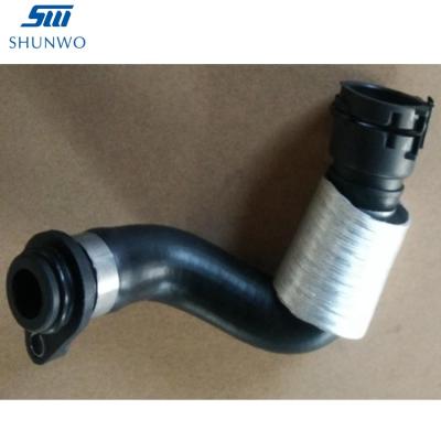 China Engine Parts OEM Standard Radiator Hose For B.M.W Water Pipe 11537572159 for sale