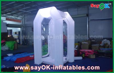 China Su propio logotipo 1.5mLX2mWX 2.5mH Inflatable Money Booth con tela de Oxford para el evento en venta