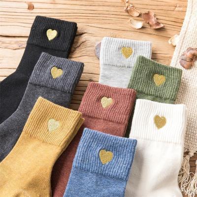 China Sporty Women's Sock Lover Embroidery Logo Thickened Handle Cotton Socks for sale