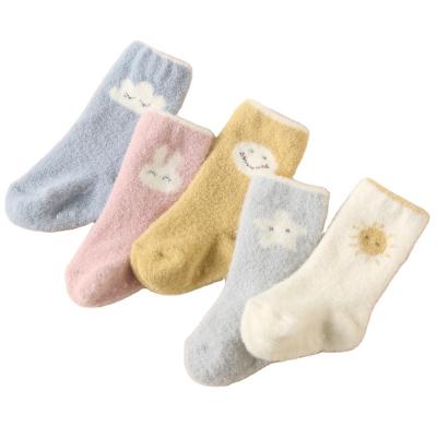 China Cartoon Cute Breathable Warm Comfortable Cotton Pink Smile Rabbit Fluffy Baby Socks for sale