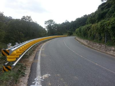 China Rollo de poliuretano de 500 mm para la máquina de formación de barreras de choque en venta