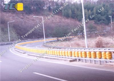 China Desgaste seguro del carril de guardia del rodillo de la barrera del rodillo de la carretera del tráfico por carretera - resistente en venta