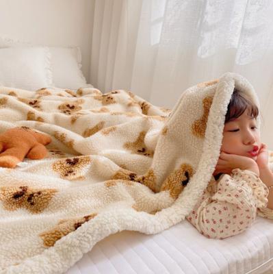 China Cartoon Bear Lambswool Sherpa Blanket Throw Thick Warm Blanket Folded Autumn And Winter Blanket for sale