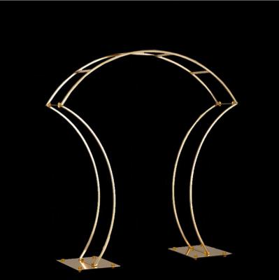 China 2021 Hot Sale Metal Flower Stand Wedding Centerpiece Decor Geometric Stand Wedding Flower Arrangement Supplier for sale