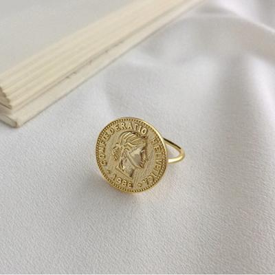 China Vintage 925 Silver Queen Elizabeth Coin Ring Gold Rings For Women for sale