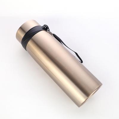 China PORTABLE Rope Stainilss Water Kettle Thermos Non-slip Portable Lifting Steel Mug for sale