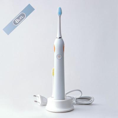 Chine Waterproof Rechargeable Electric Toothbrush Tooth Whitening With Brush Heads Replacement Teeth Whitener Cleaning Oral à vendre