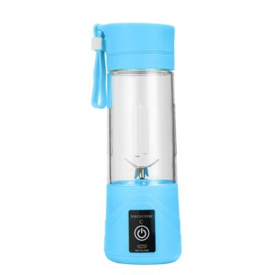 China Portable USB Fruit Juicer 4blades/6blades Portable Chargeable Blender Mini Juice Making Machine for sale