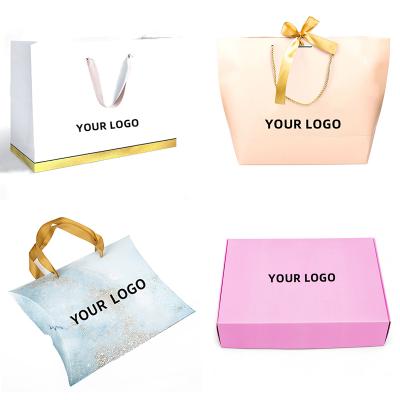 China Recyclable Customize Logo Hair Wig Paper Packaging Bags With Handles for sale