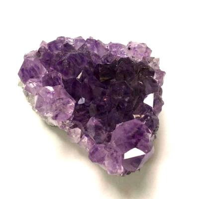 China Color Change Natural Raw Quartz Crystal Healing Stones Purple Amethyst Group Specimen Home Decoration Crafts Decoration Ornament for sale