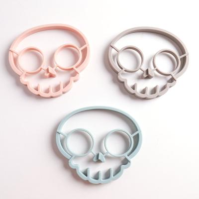 China Sustainable Reusable Skull Form Omelet Maker Pancake And Fried Egg Molds Customized By Nonstick Silicone for sale